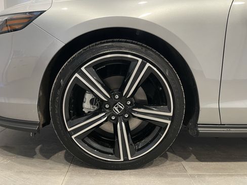 Used 2024 Honda Accord Sport image 8