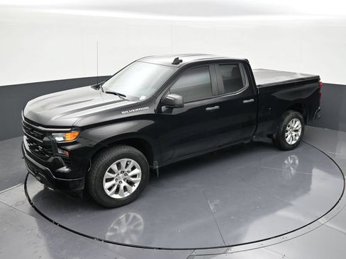 Used 2023 Chevrolet Silverado 1500 Custom RWD image 12
