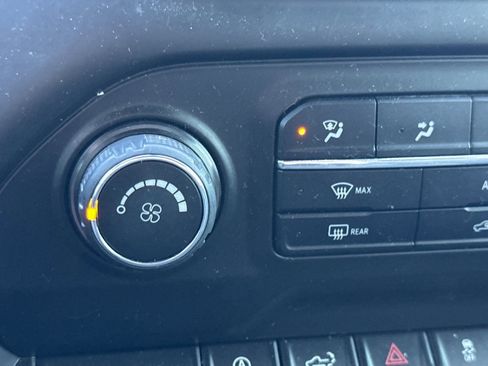 Used 2021 Chevrolet Silverado 1500 Custom image 29