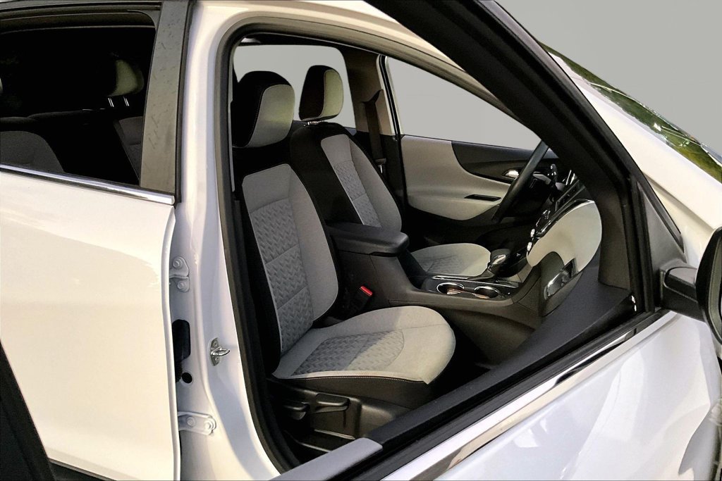 Used 2024 Chevrolet Equinox LT FWD image 19