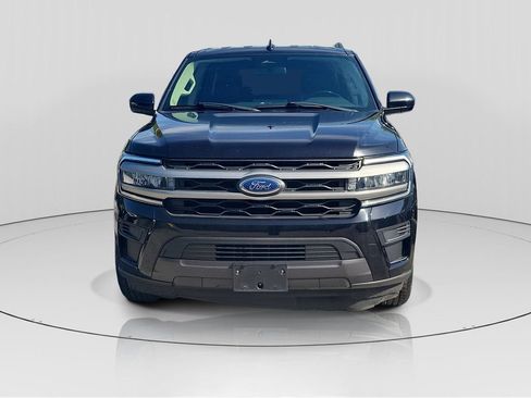 Used 2024 Ford Expedition XLT RWD image 2