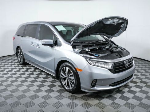 Used 2024 Honda Odyssey Touring image 38