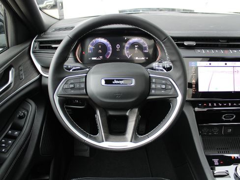 New 2026 Jeep Grand Cherokee Limited Reserve image 14