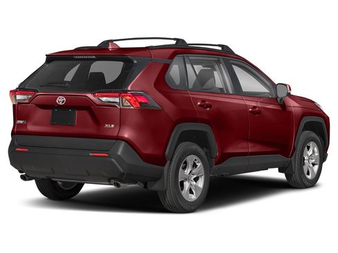 Used 2022 Toyota RAV4 XLE w/ Carpet Mat Package (TMS) AWD/4WD image 2