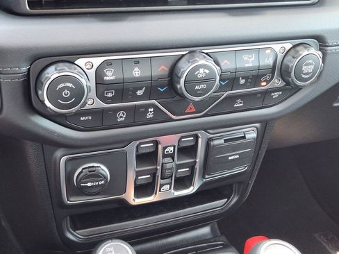 New 2026 Jeep Gladiator Sport AWD/4WD image 14
