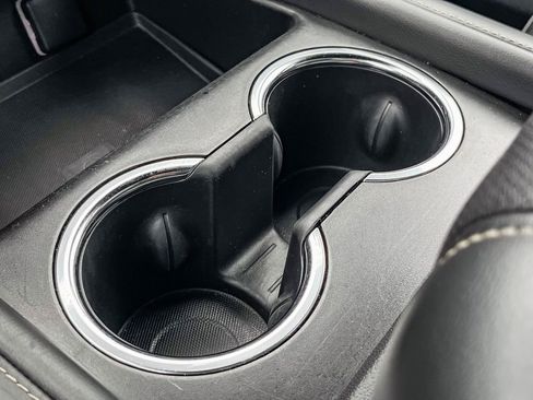 Used 2023 Chevrolet Suburban Premier image 34