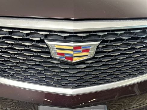 Used 2021 Cadillac XT6 Premium Luxury w/ LPO, Floor Liner Package image 9