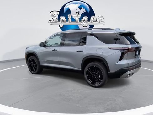 New 2026 Chevrolet Traverse LT w/ LPO, Floor Liner Package image 6