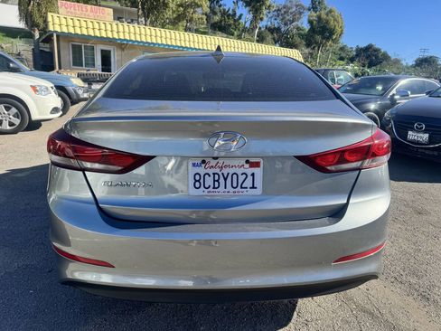 Used 2018 Hyundai Elantra SEL w/ Cargo Package image 5