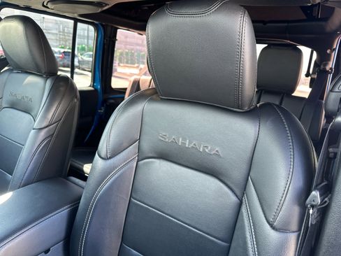 Used 2023 Jeep Wrangler Sahara w/ Cold Weather Group image 24