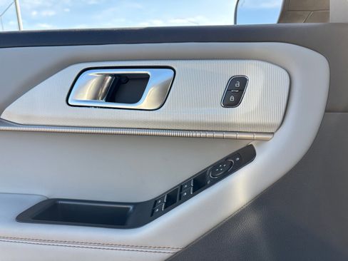 New 2026 Ford Explorer Active w/ Active Comfort Package image 16