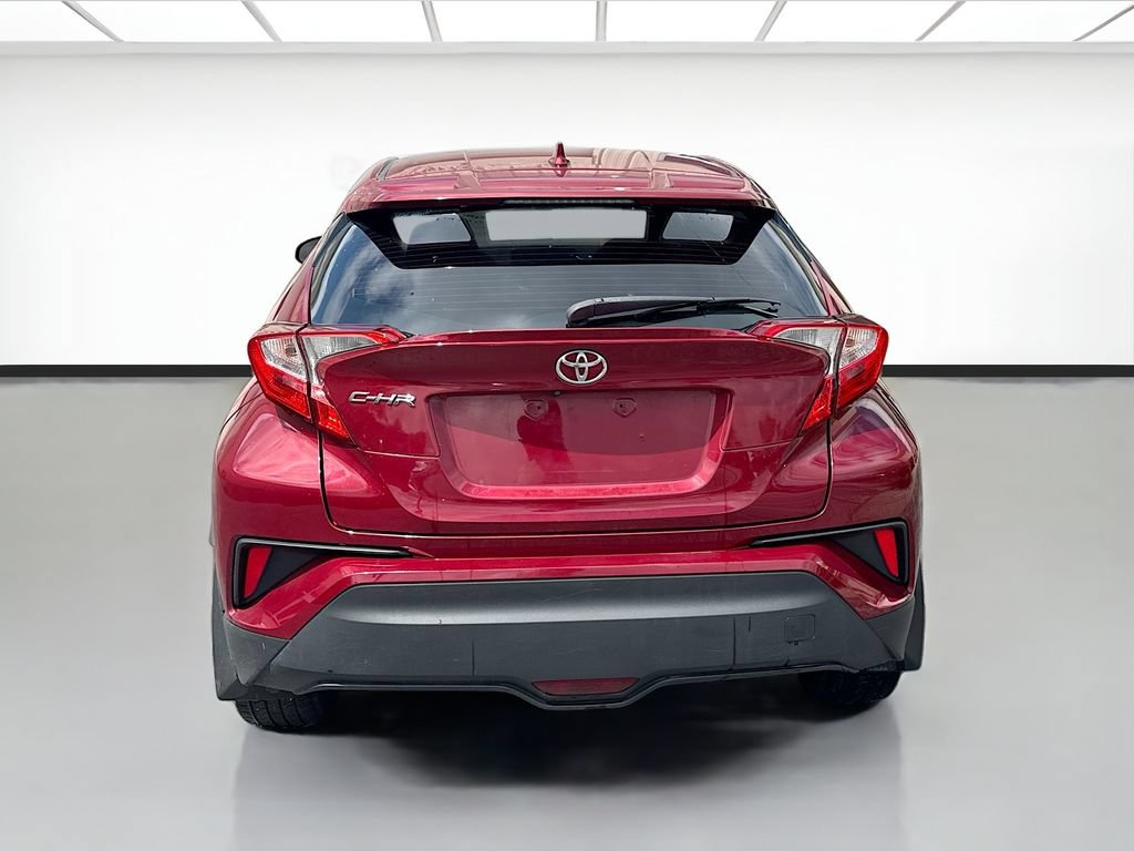 Used 2018 Toyota C-HR XLE FWD image 7