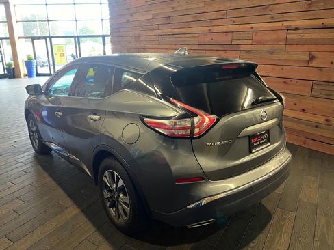 Used 2017 Nissan Murano S image 5