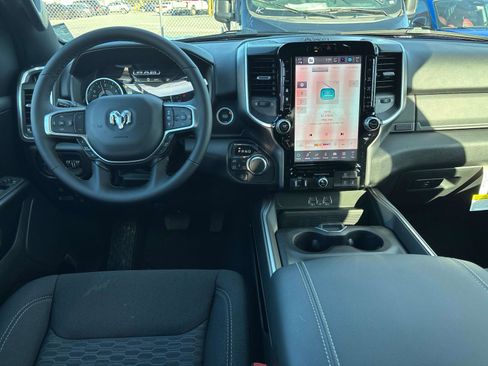 Used 2025 RAM 1500 Big Horn AWD/4WD image 7