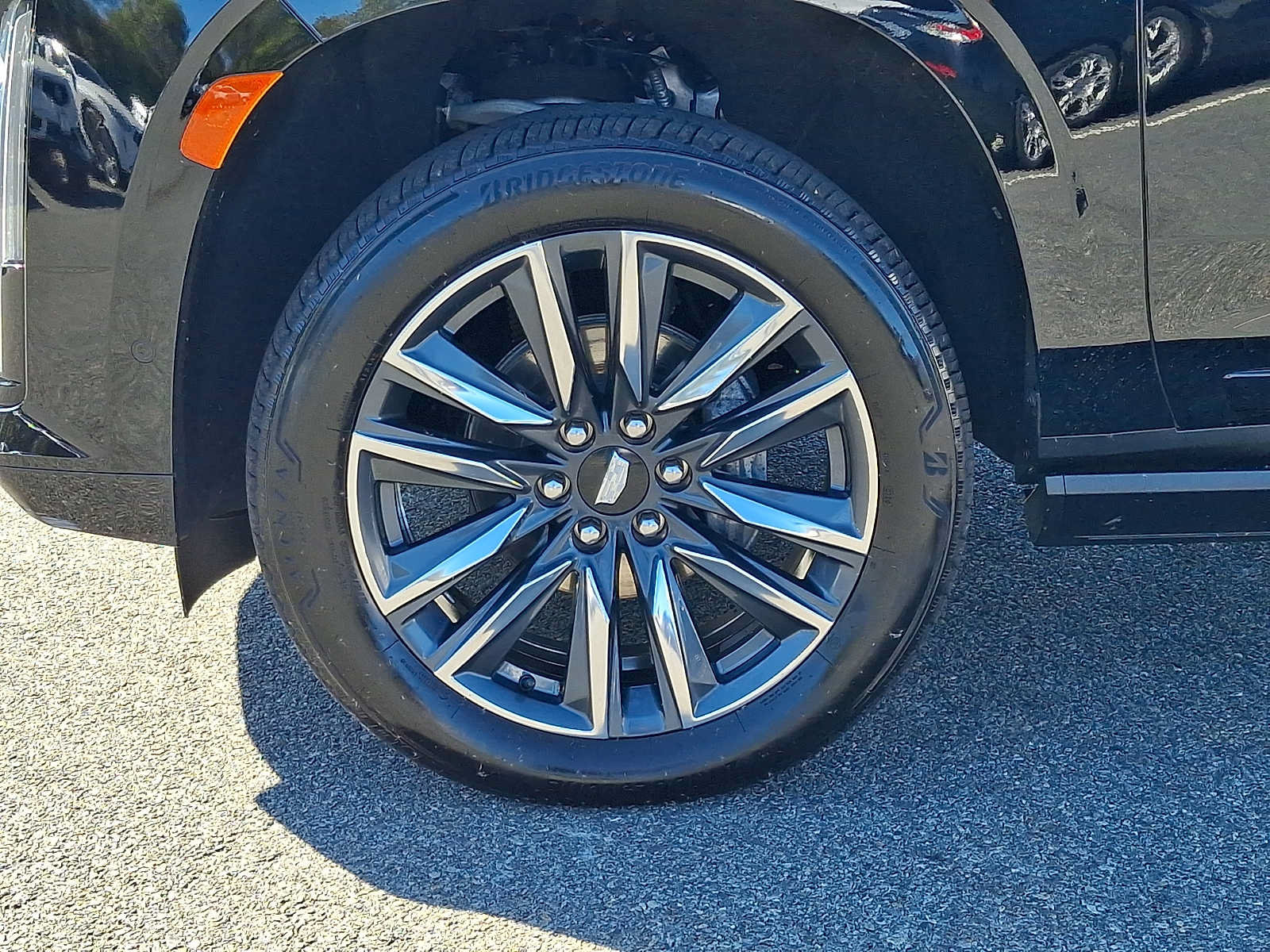 Certified 2024 Cadillac Escalade ESV Sport Platinum AWD/4WD image 8