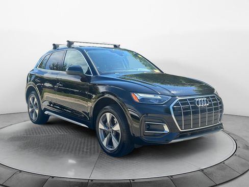 Used 2023 Audi Q5 2.0T Premium Plus w/ Premium Plus Package AWD/4WD image 1
