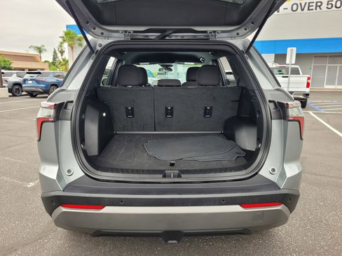 Used 2025 Chevrolet Equinox LT AWD/4WD image 27