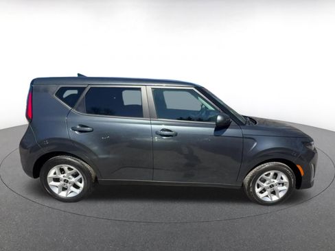 Used 2025 Kia Soul LX w/ LX Technology Package image 20
