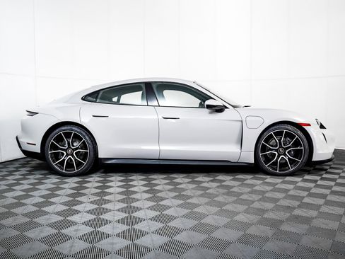 Certified 2023 Porsche Taycan image 9