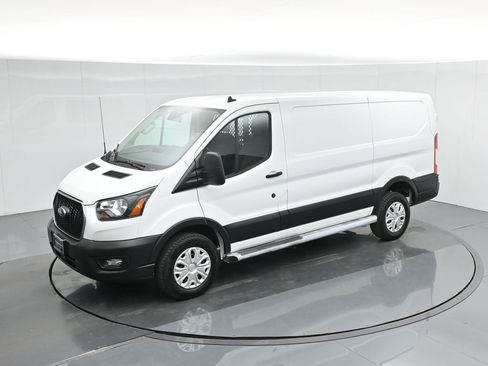 Certified 2023 Ford Transit 250 Low Roof w/ Exterior Upgrade Package image 40