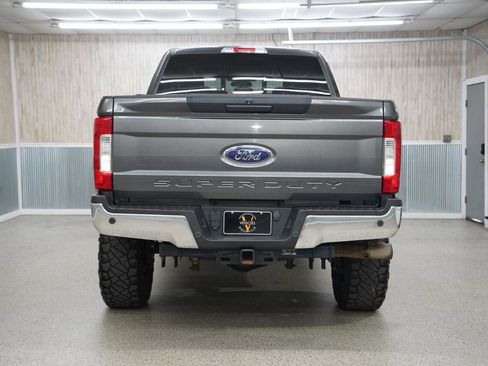 Used 2017 Ford F250 XLT w/ XLT Value Package image 8