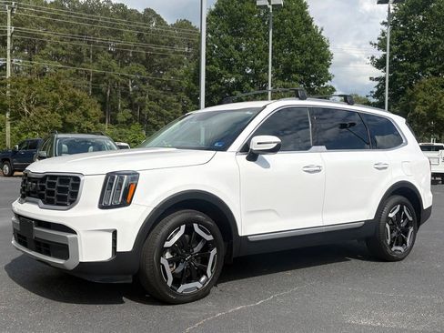 Used 2024 Kia Telluride S AWD/4WD image 1