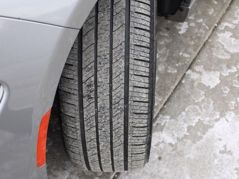 Used 2016 Dodge Charger SXT image 12