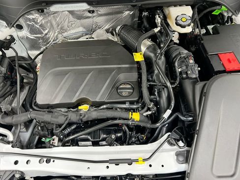 New 2026 Chevrolet Trax RS w/ Sunroof Package FWD image 20