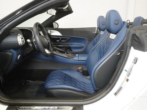 Used 2026 Mercedes-Benz SL 63 AMG 4MATIC image 14