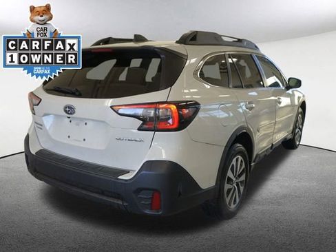 Used 2022 Subaru Outback Premium image 14