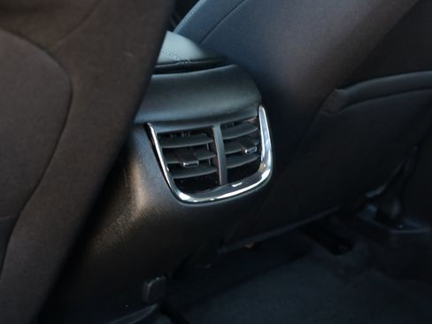 Used 2025 Chevrolet Malibu LT image 15