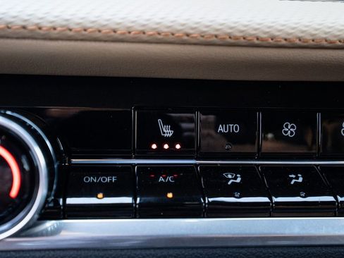 New 2026 Chevrolet Equinox ACTIV w/ LPO, Floor Liner Package image 31