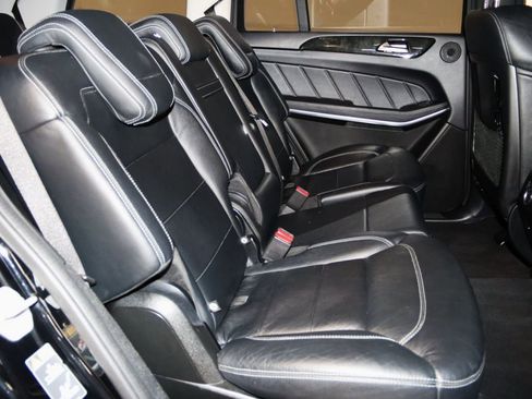 Used 2015 Mercedes-Benz GL 550 4MATIC image 64