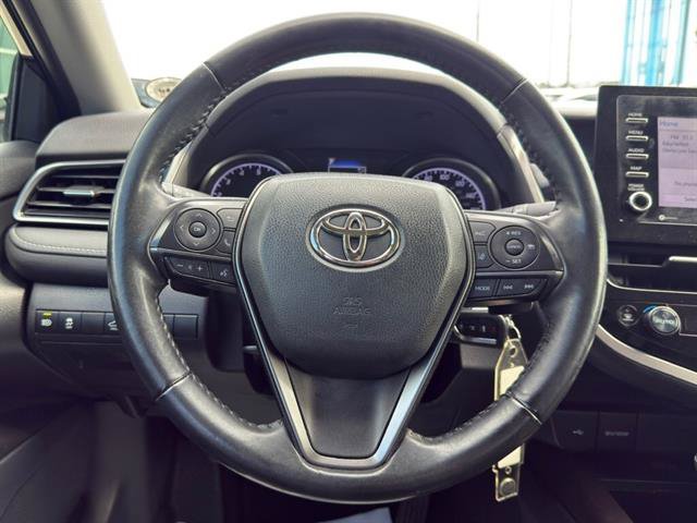 Used 2022 Toyota Camry SE FWD image 13