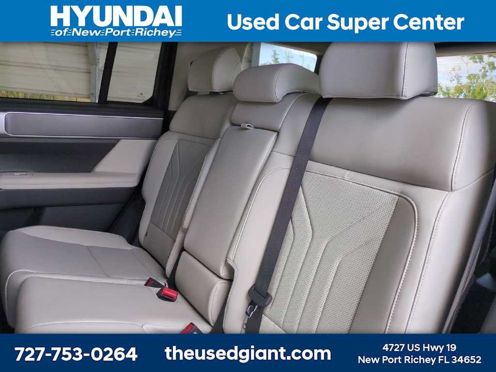 Certified 2025 Hyundai Santa Fe SEL FWD image 16