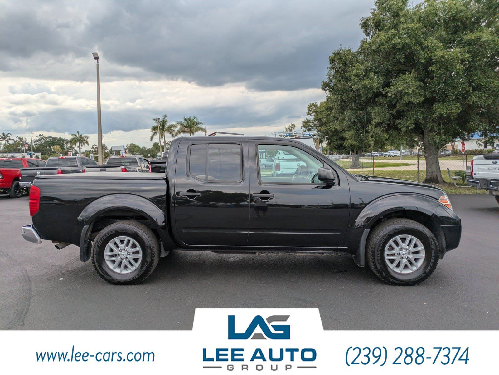 Used 2019 Nissan Frontier SV AWD/4WD image 2