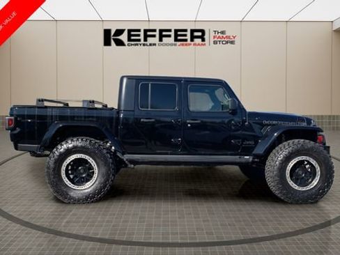 Certified 2022 Jeep Gladiator Willys image 7