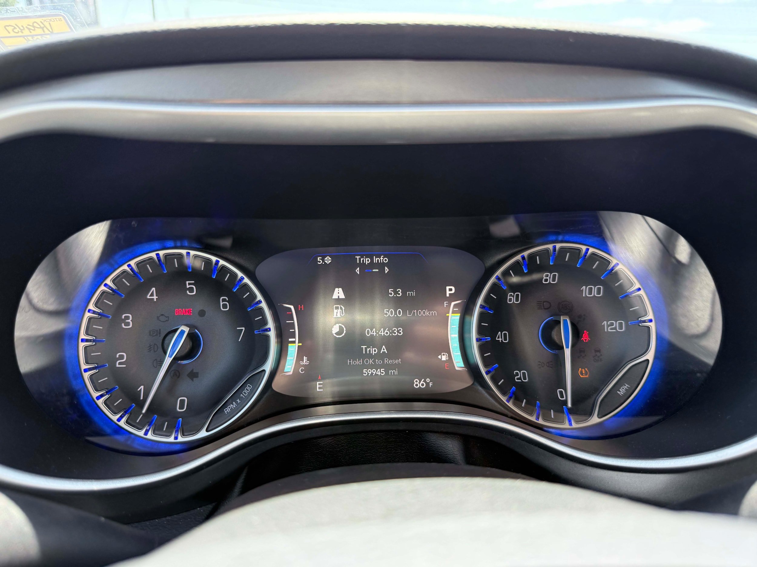 Used 2024 Chrysler Pacifica Touring-L FWD image 18