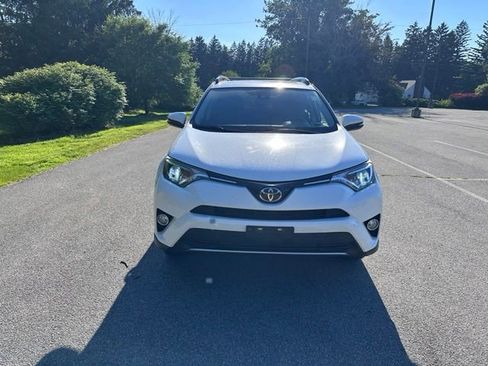 Used 2017 Toyota RAV4 XLE w/ All Weather Liner Package AWD/4WD image 8