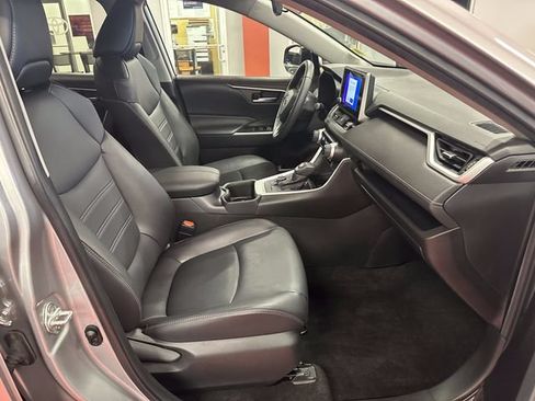 Used 2023 Toyota RAV4 XLE Premium AWD/4WD image 16