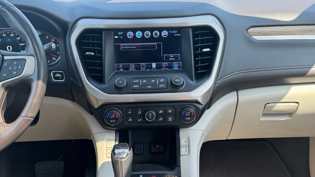 Used 2019 GMC Acadia Denali w/ Technology Package FWD image 16