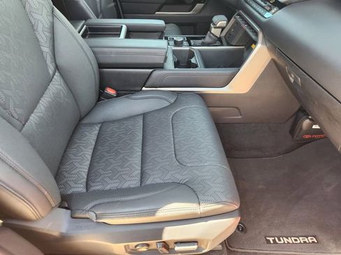 Used 2024 Toyota Tundra Limited AWD/4WD image 14
