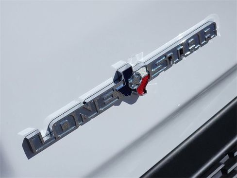 New 2026 RAM 1500 4x4 Crew Cab image 7