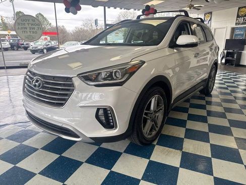 Used 2017 Hyundai Santa Fe Limited image 3