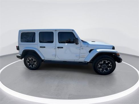 Used 2024 Jeep Wrangler Sahara w/ Technology Group image 13