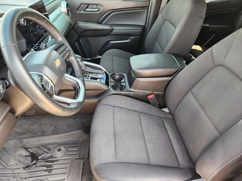 Used 2023 Chevrolet Colorado LT w/ LT Convenience Package II image 10