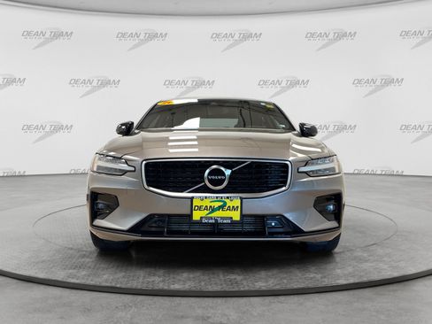 Used 2019 Volvo S60 T6 R-Design AWD/4WD image 2