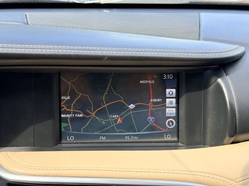 Used 2017 INFINITI QX30 Premium w/ Navigation Package FWD image 46