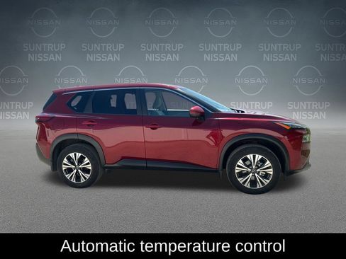 Used 2023 Nissan Rogue SV AWD/4WD image 7