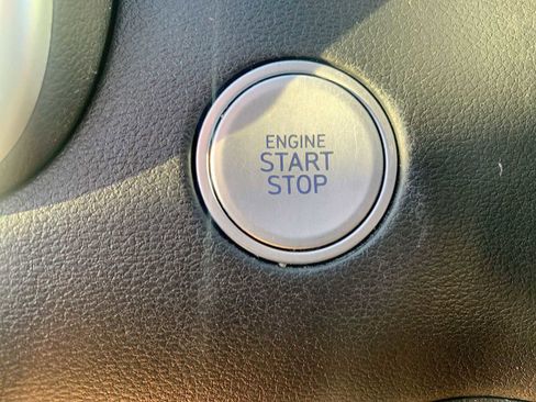 Used 2022 Hyundai Santa Cruz SEL image 16